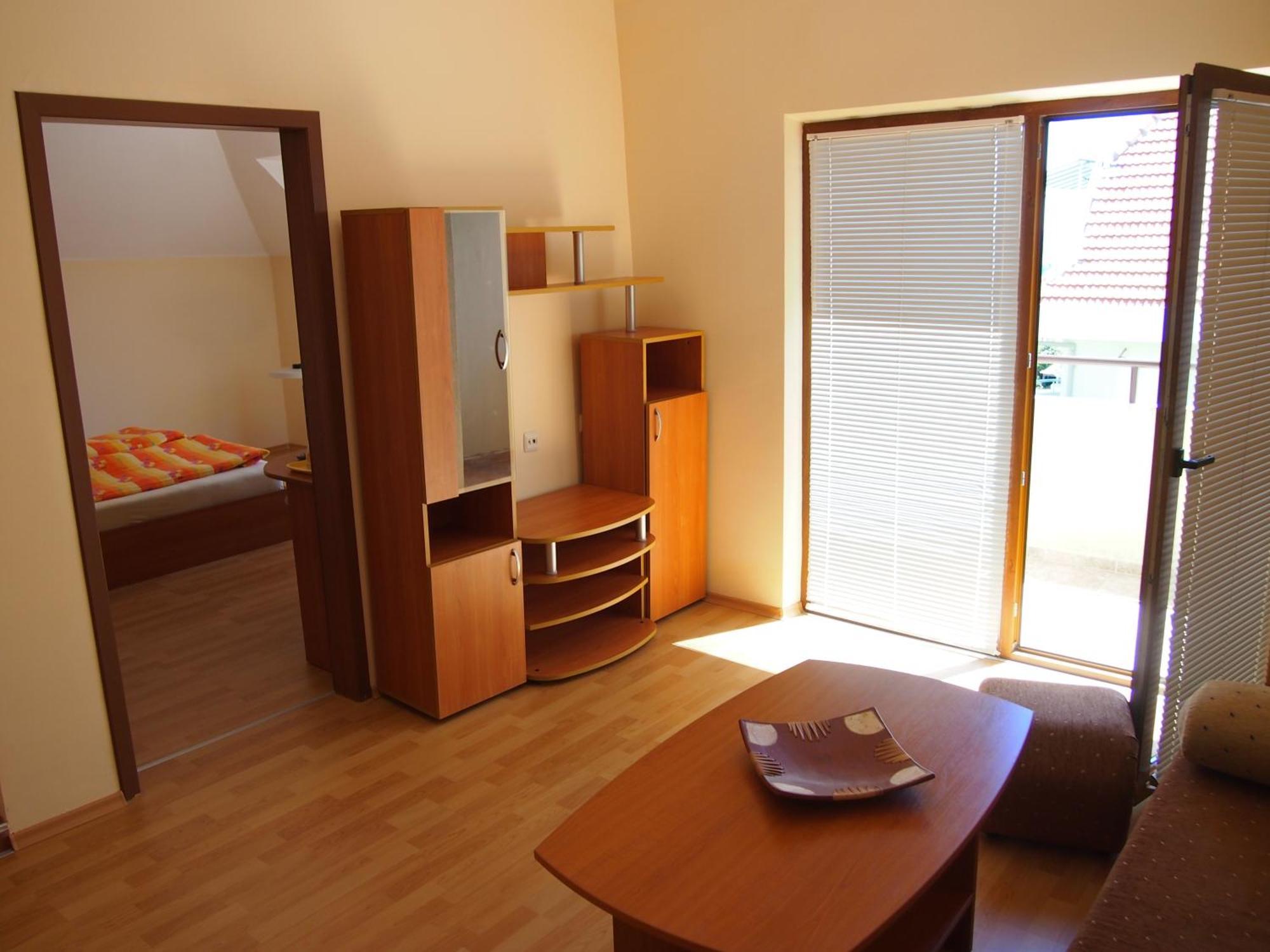 Hotel Milan Primorsko Rom bilde