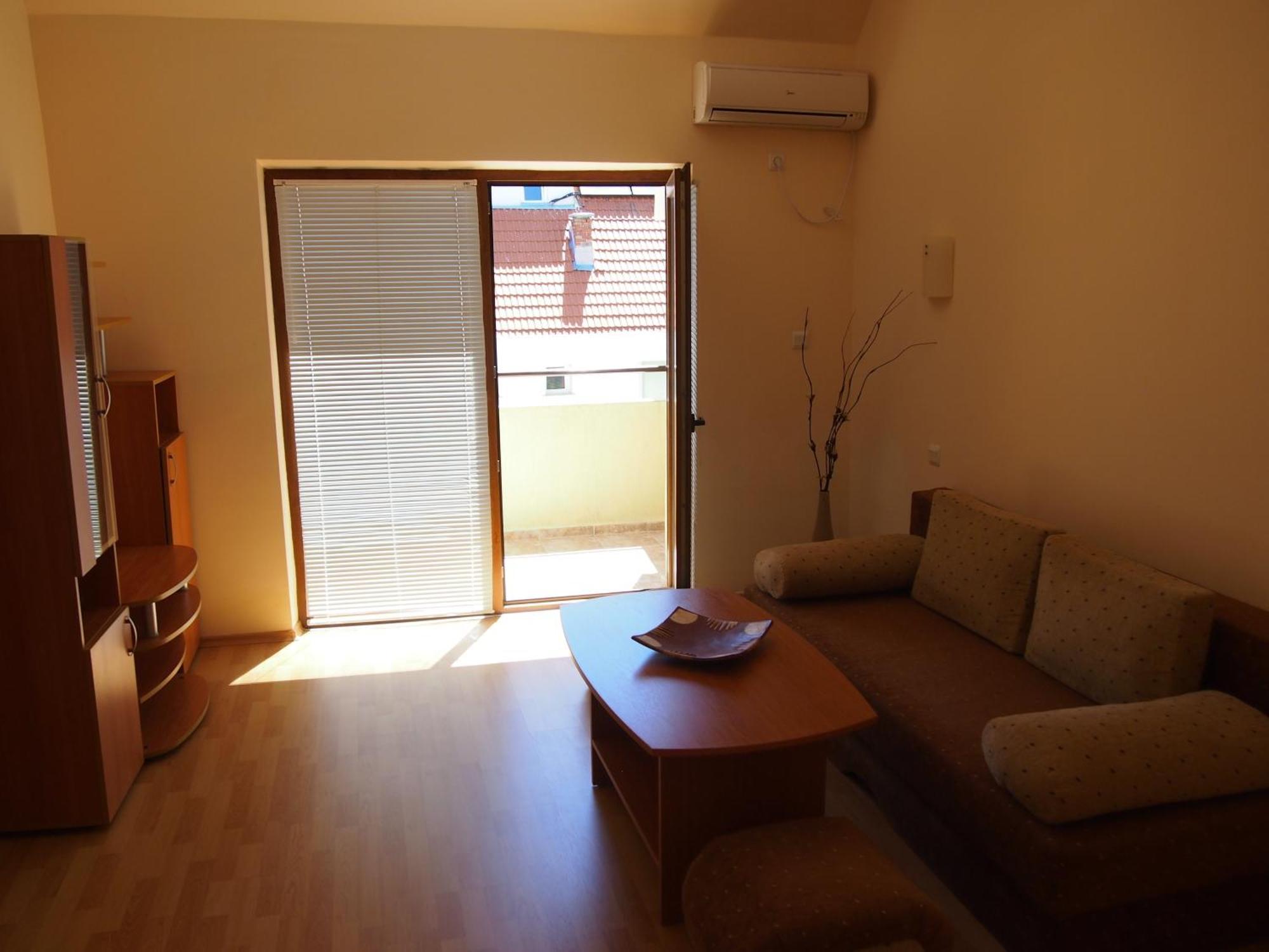 Hotel Milan Primorsko Rom bilde